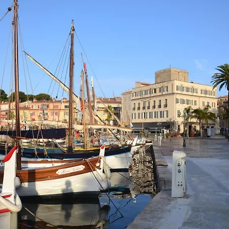 Restaurant De La Tour 2* Sanary-sur-Mer