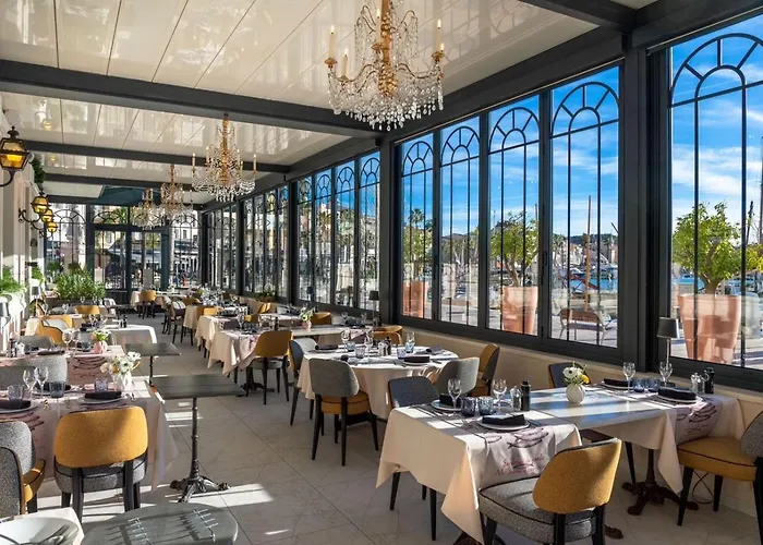 Restaurant De La Tour