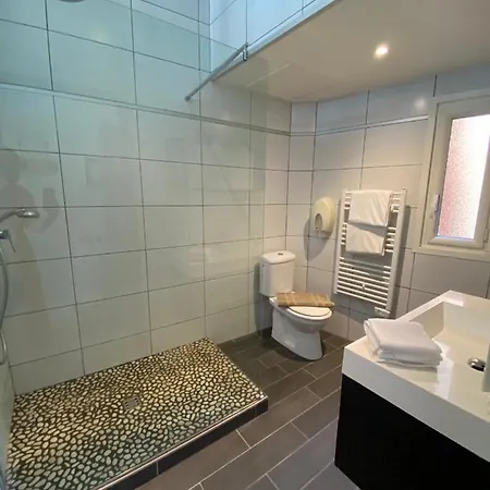 호텔 Restaurant De La Tour 사나리쉬르메르