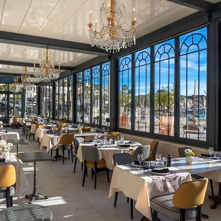 Restaurant De La Tour