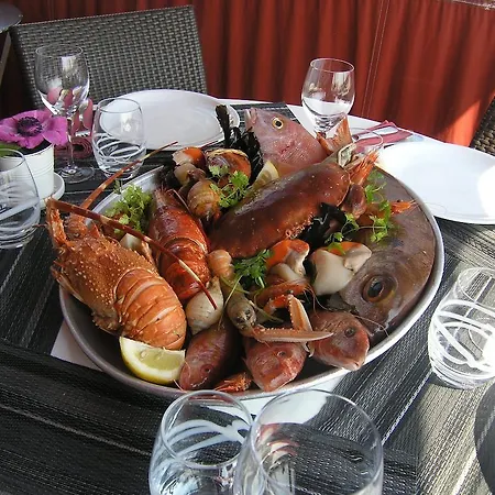 Restaurant De La Tour