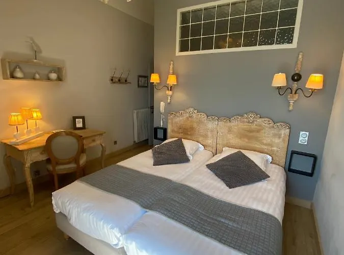 Restaurant De La Tour 2*